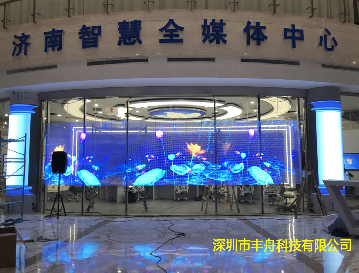 濟南電視臺LED透明貼膜屏_全綵P1.25大屏項目